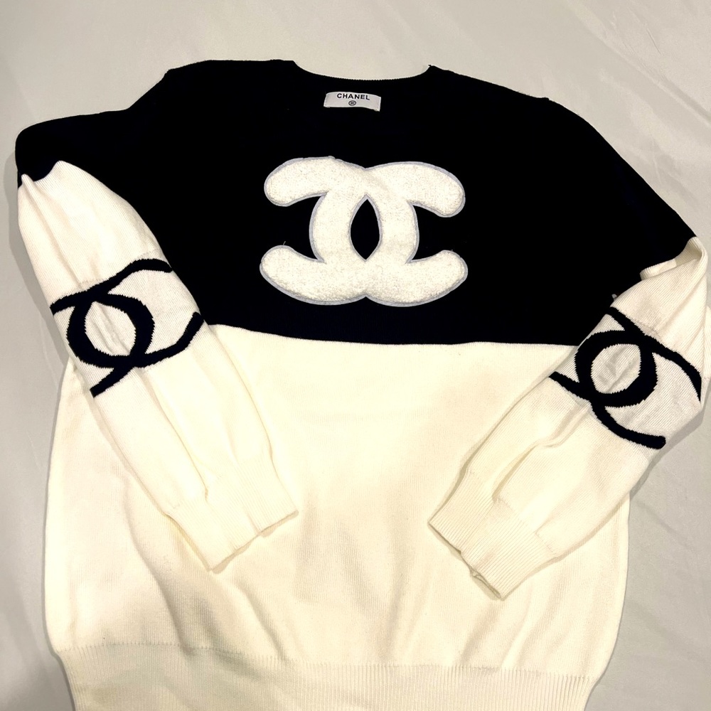 Brand new woman sweater